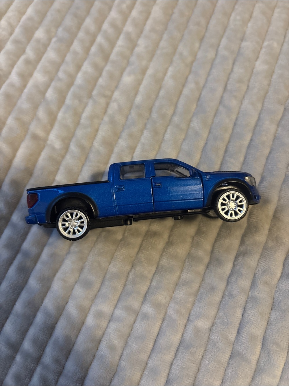 MSZ Ford F-150 Pickup Truck Blue 1:52 Scale Diecast Model